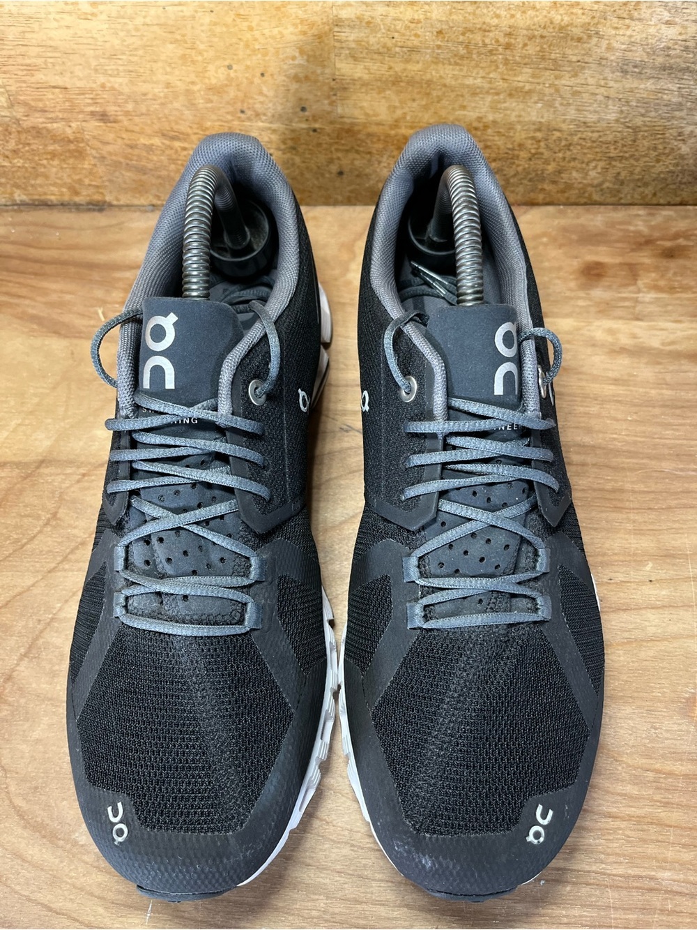 On Cloud 5 LIGHTWEIGHT REFLECTIVE Womens Size 10.5 Running Shoes Sneakers Black - Picture 3 of 12